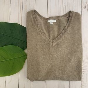 GAP tan Sweater size Small